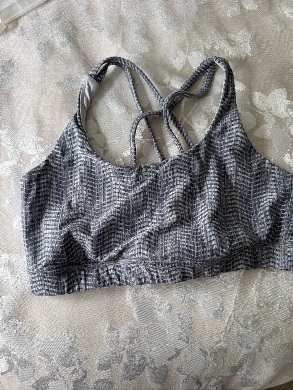 lululemon athletica Gray Patterned Strappy Sports Bra